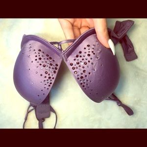 Victoria’s Secret Bombshell Bra 32A
